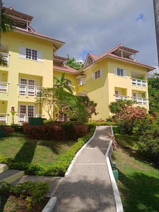 Mystic ridge hotel karina villa - 2