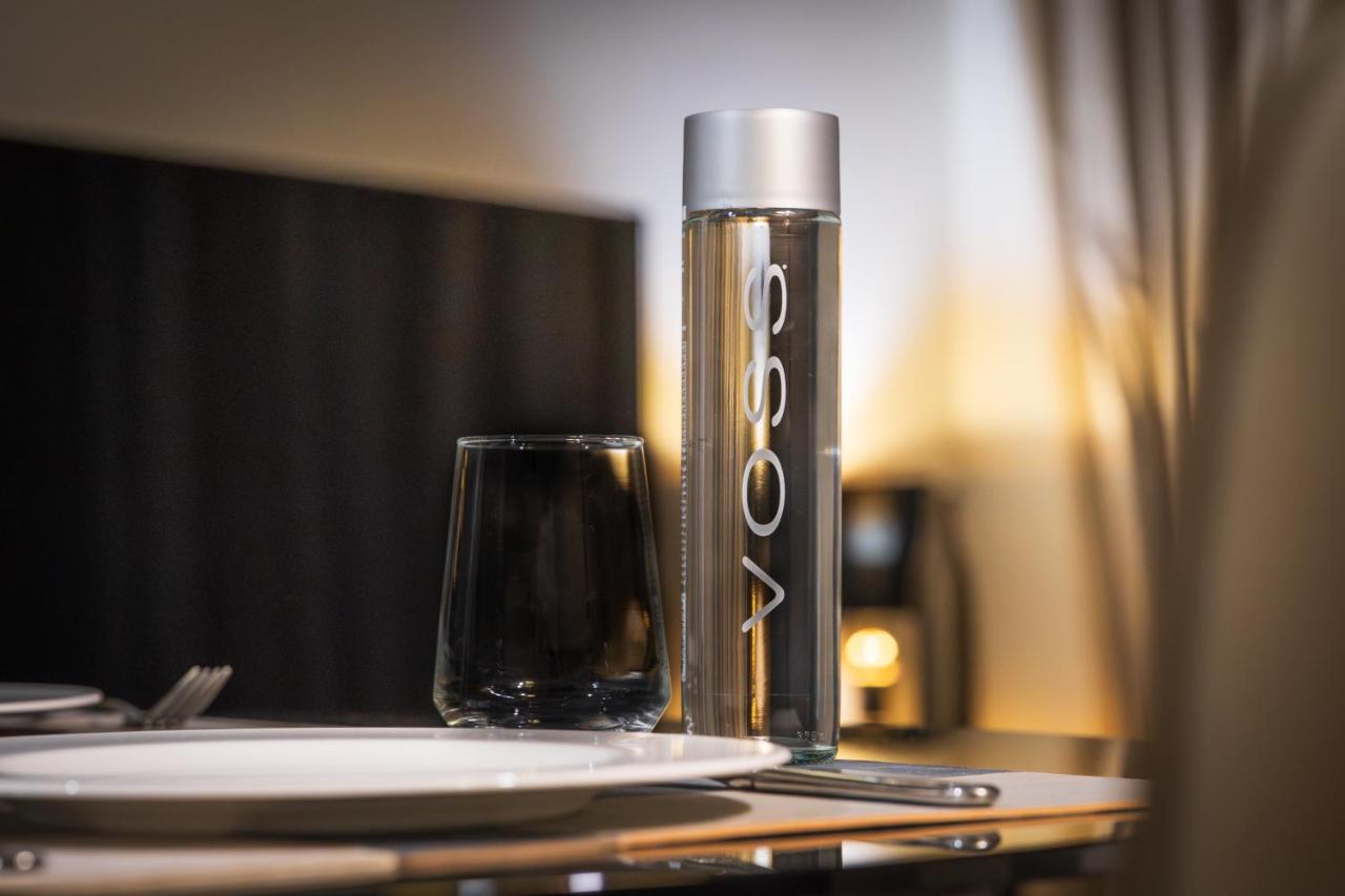 Prime 1BR Downtown Dubai Mall Walk Burj Area - 4