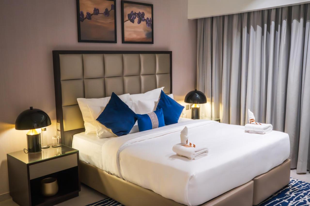 Prime 1BR Downtown Dubai Mall Walk Burj Area - 2