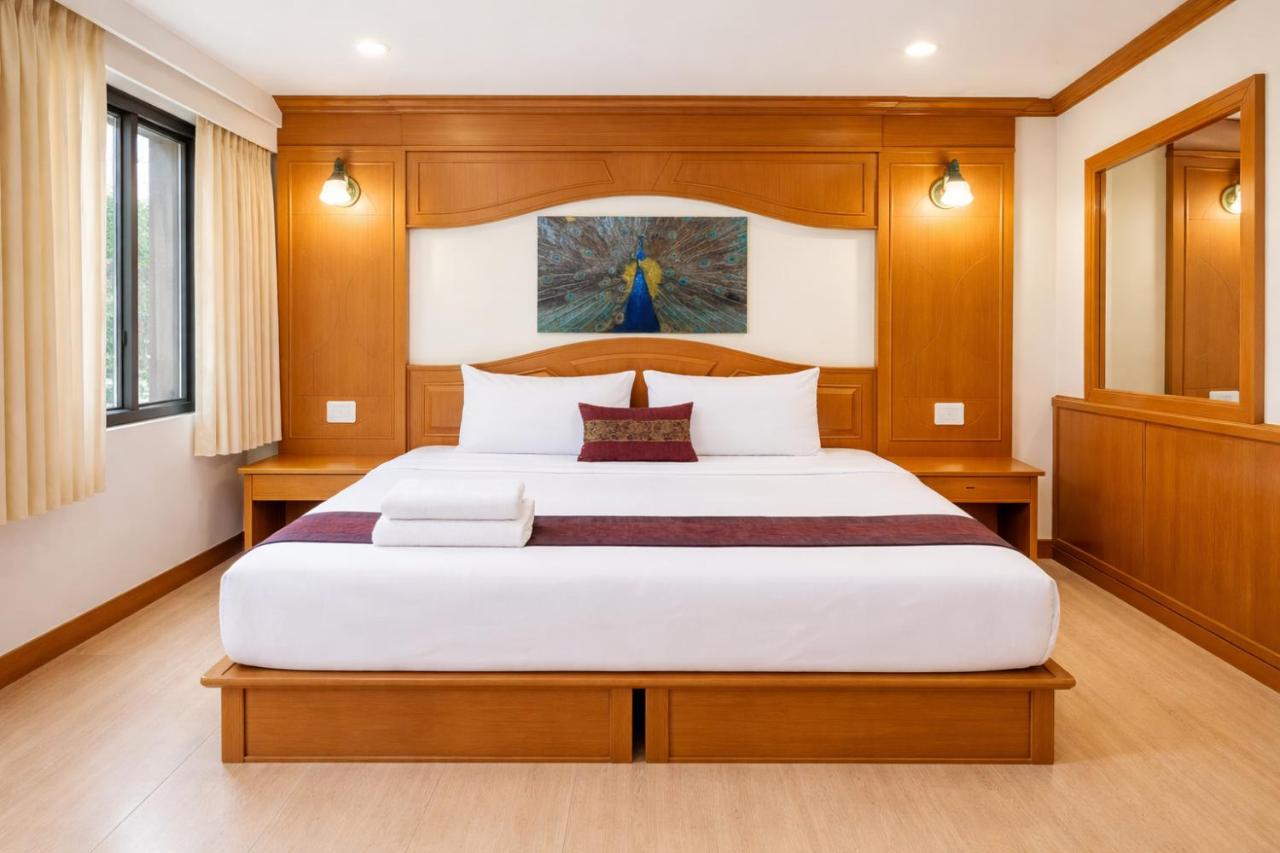 Tiger Complex Suites - 4