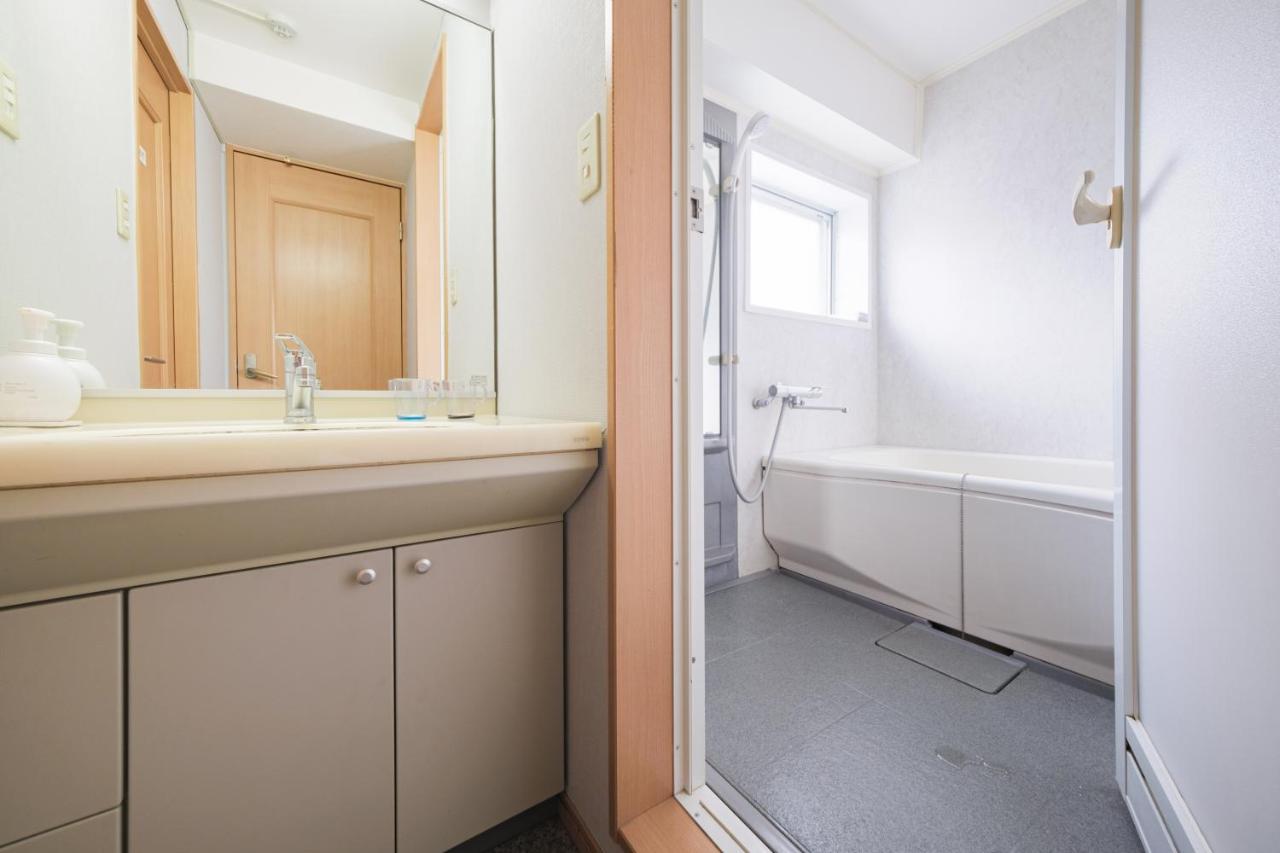 Urban Terrace Shinjuku - 2