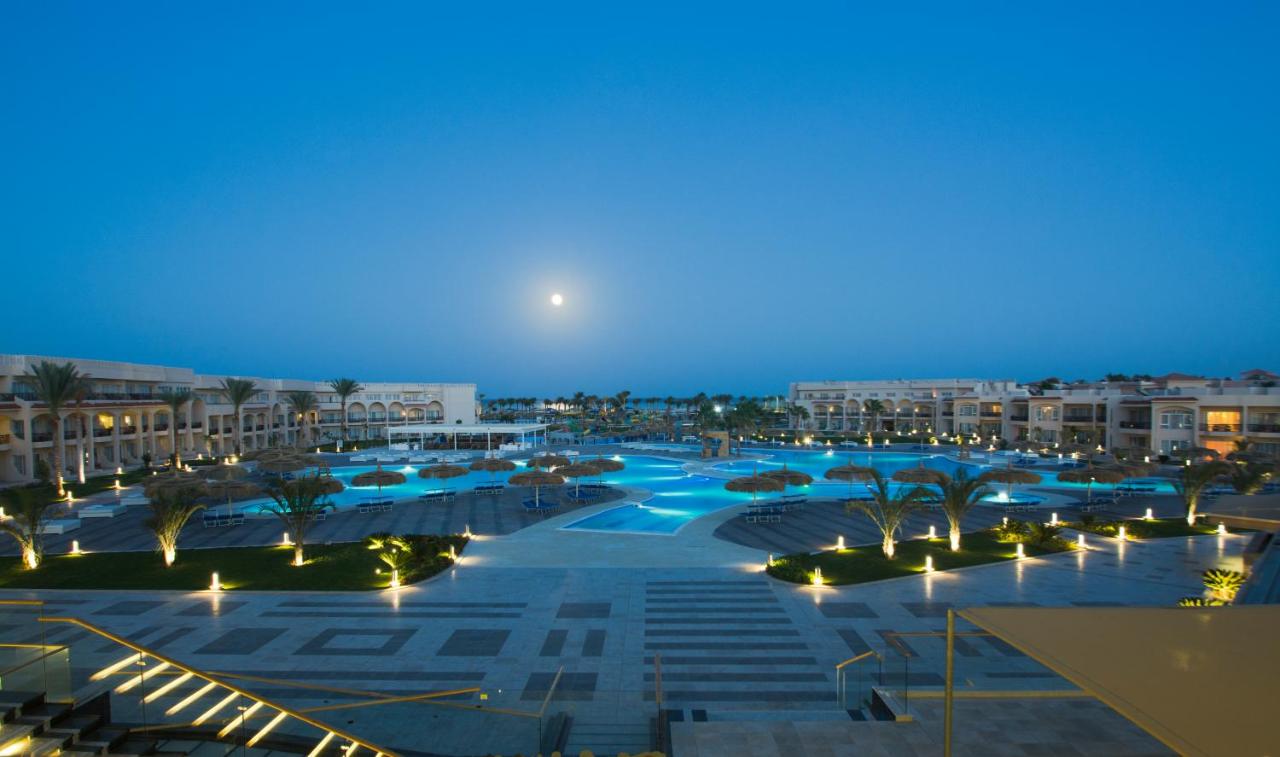 Pickalbatros Royal Moderna Sharm "Aqua Park" photo
