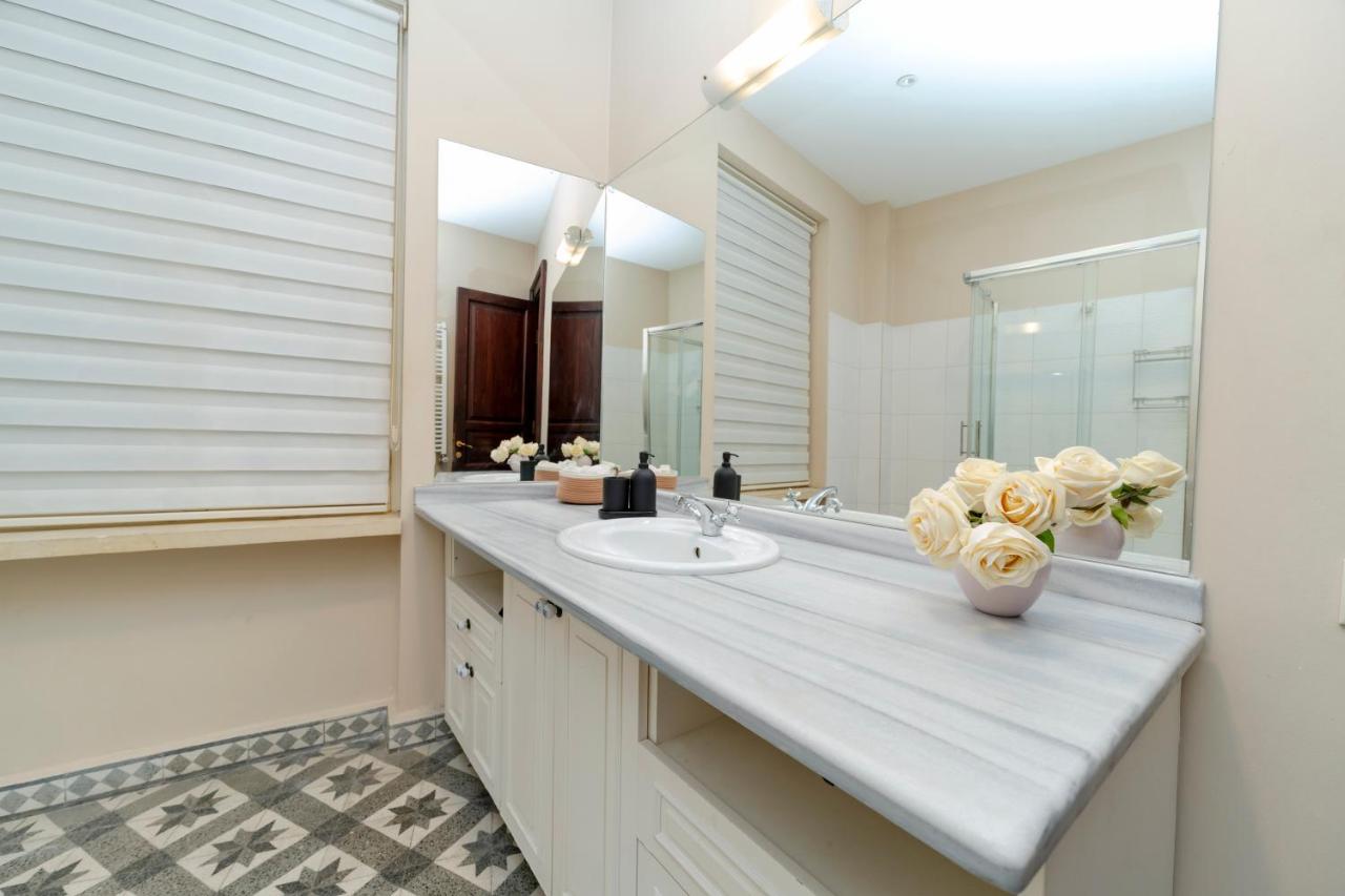 Three-Bedroom Family Suite in Managed Aparthotel - Central Location near Taksim - 3