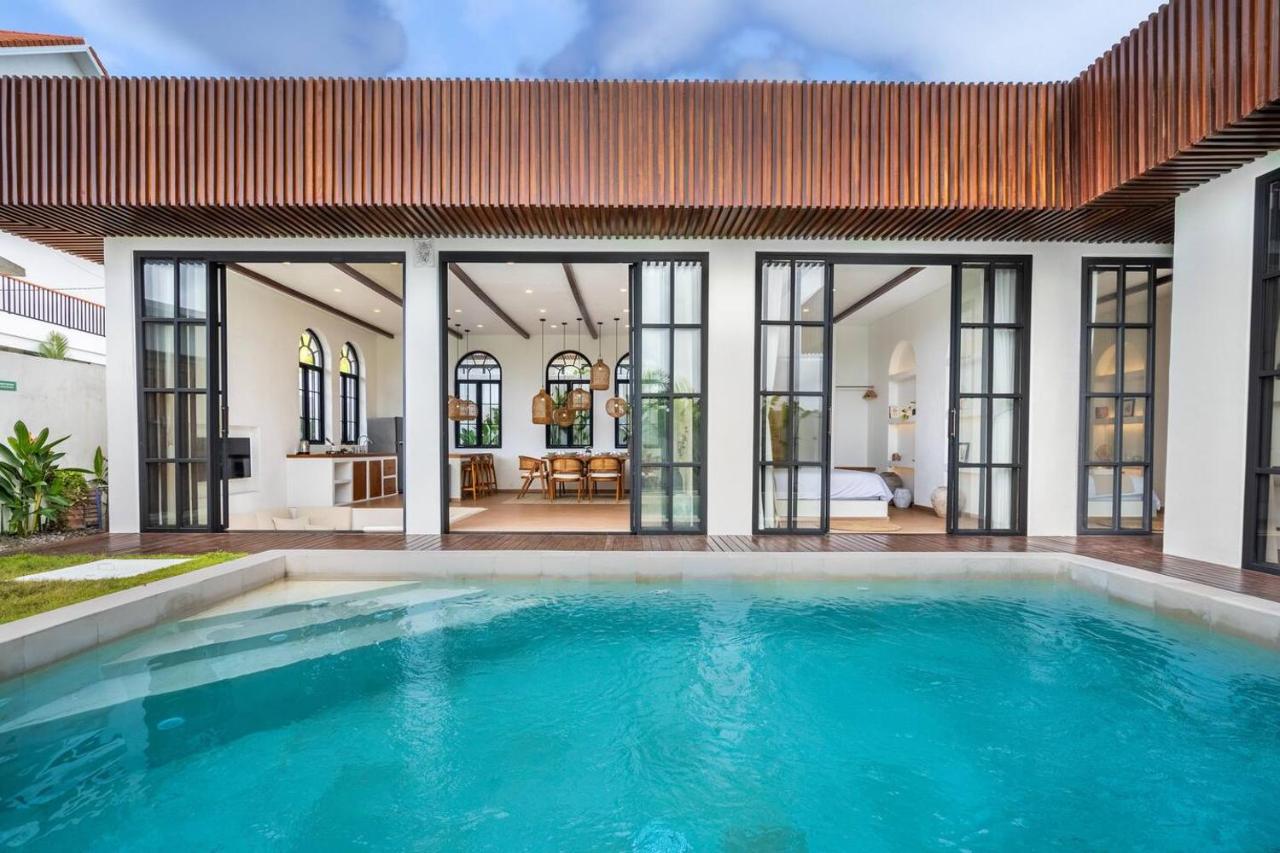 Palm Sugar Villa - Stylish 3BR Retreat with Pool - 4