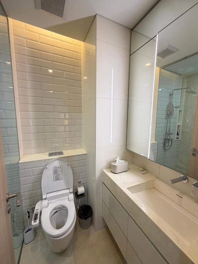 Sky Luxury Near BTS Ekkamai pool gym Netflix - 2