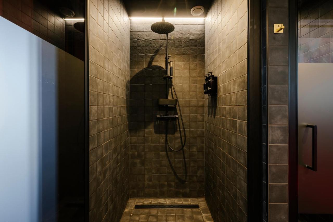 Supper Boutique Suites - 3