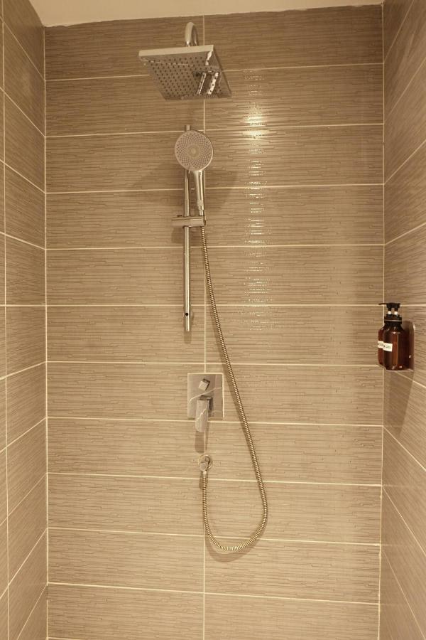 Private Jacuzzi Pool Suite near walking street - 3