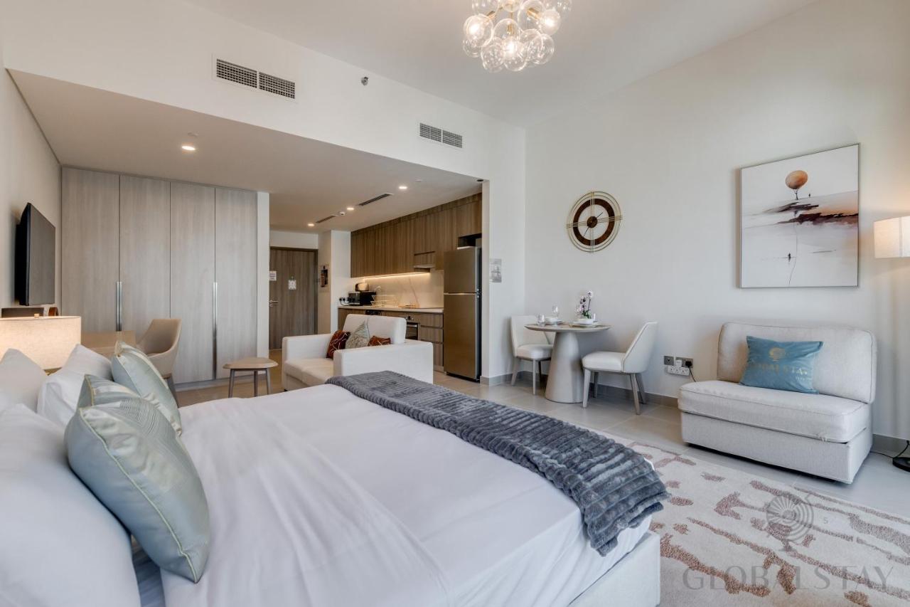 GlobalStay Modern Studio Apartment near Yas Island Waterworld Abu Dhabi - 2