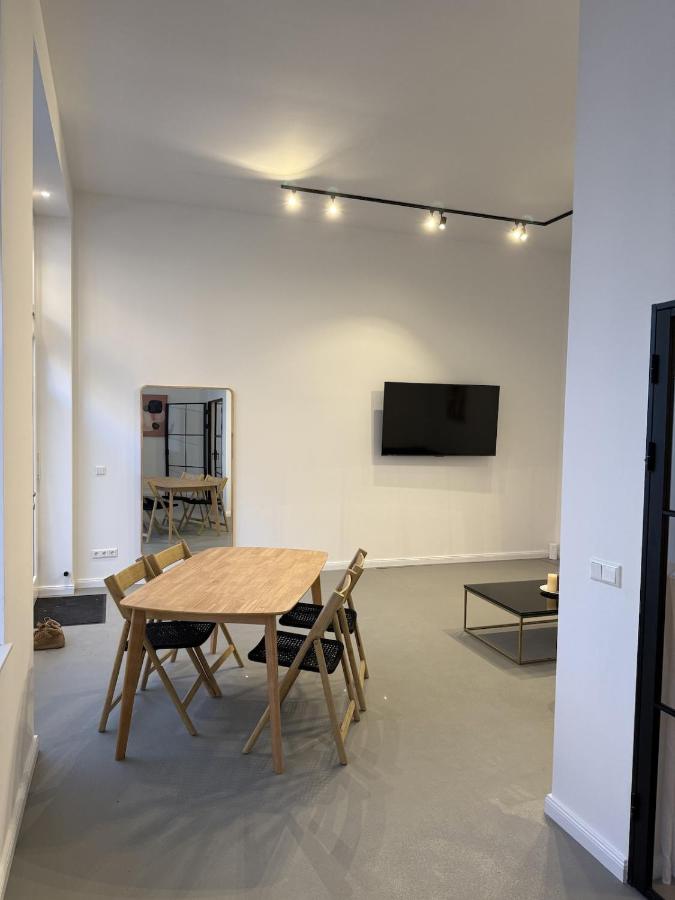 2 BR, central, calm and modern Berlin getaway - 5