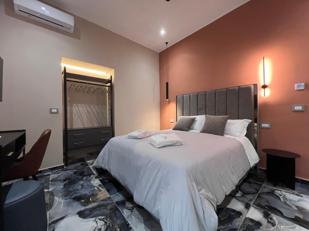 Borgo Boutique Napoli - 2