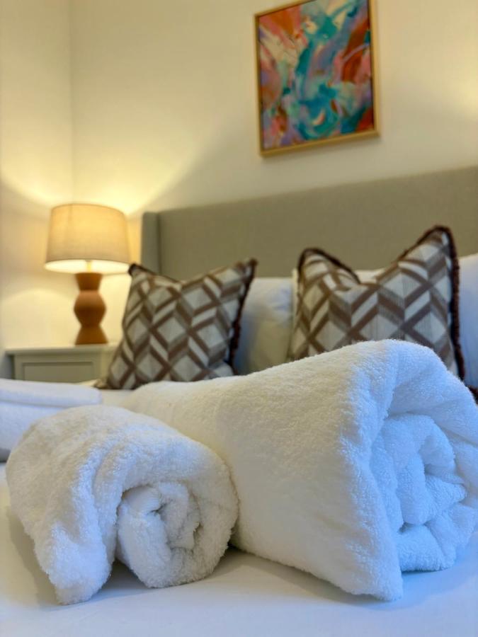 Charlie Langley Properties - Sleeps 10 - 4