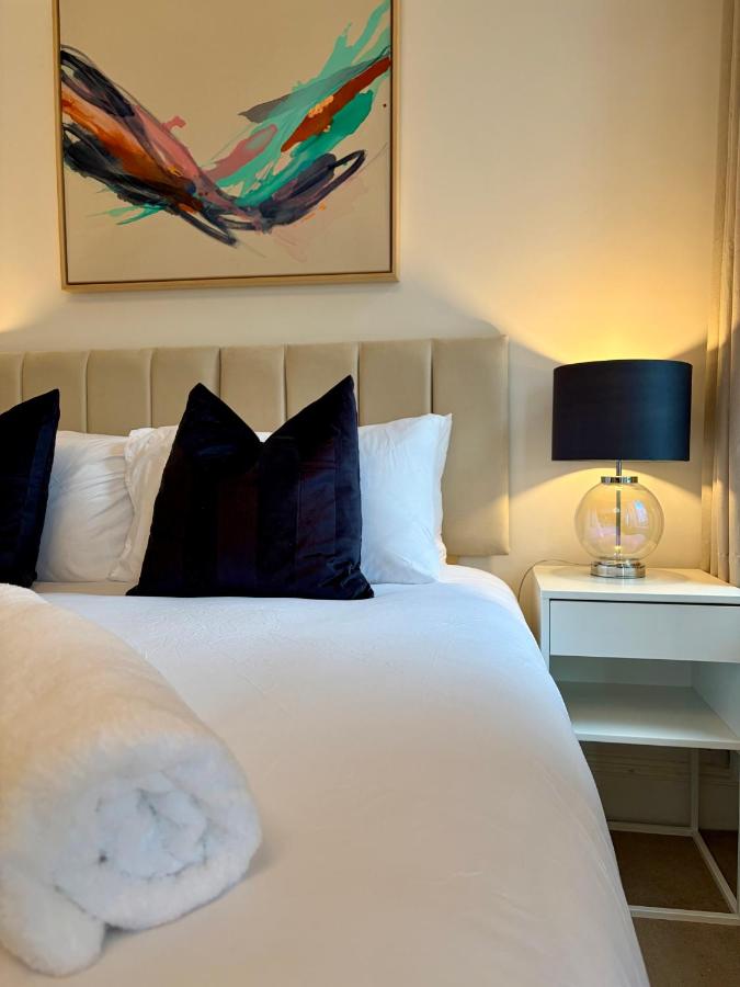 Charlie Langley Properties - Sleeps 10 - 5