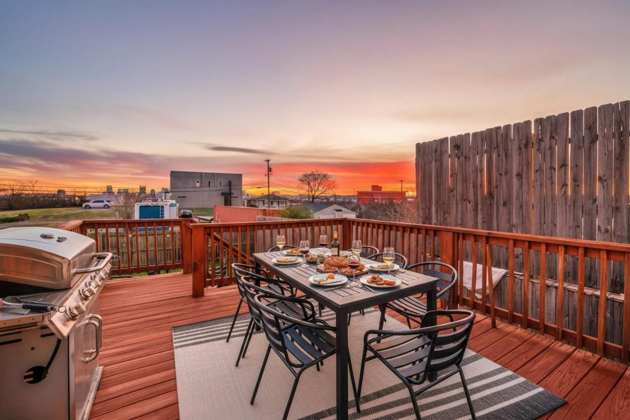 Game Room Balcony Backyard Near Downtown Nash - 2