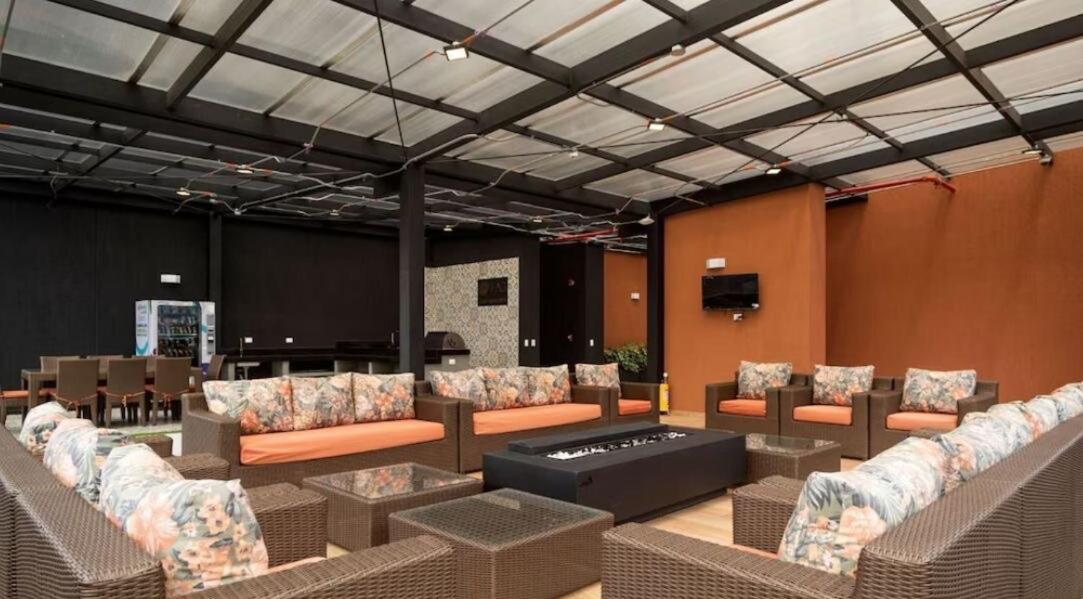 Loft Moderno calle 97, Coworking Jacuzzi y Turco - 5