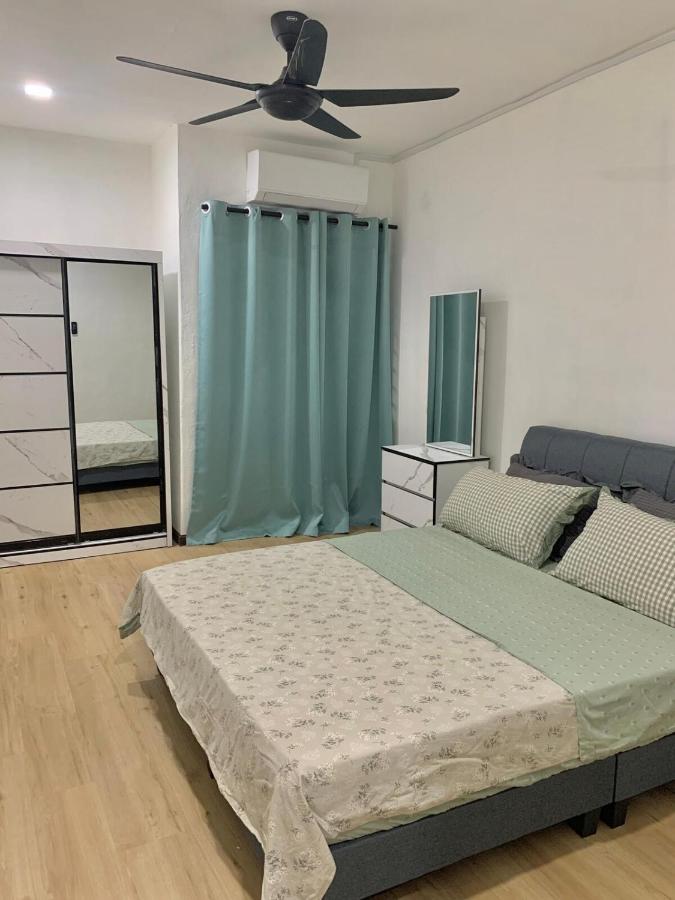 ReenRul Homestay, Taman Air Biru, Pasir Gudang - 4