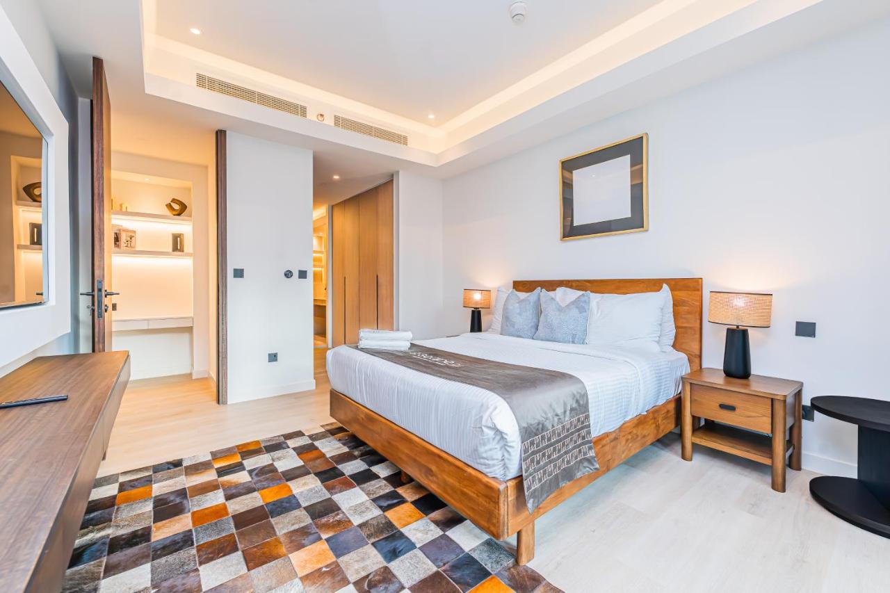 Escape24 Upgraded 1BR Al Bahar with Partial Burj & Fountain View - 4