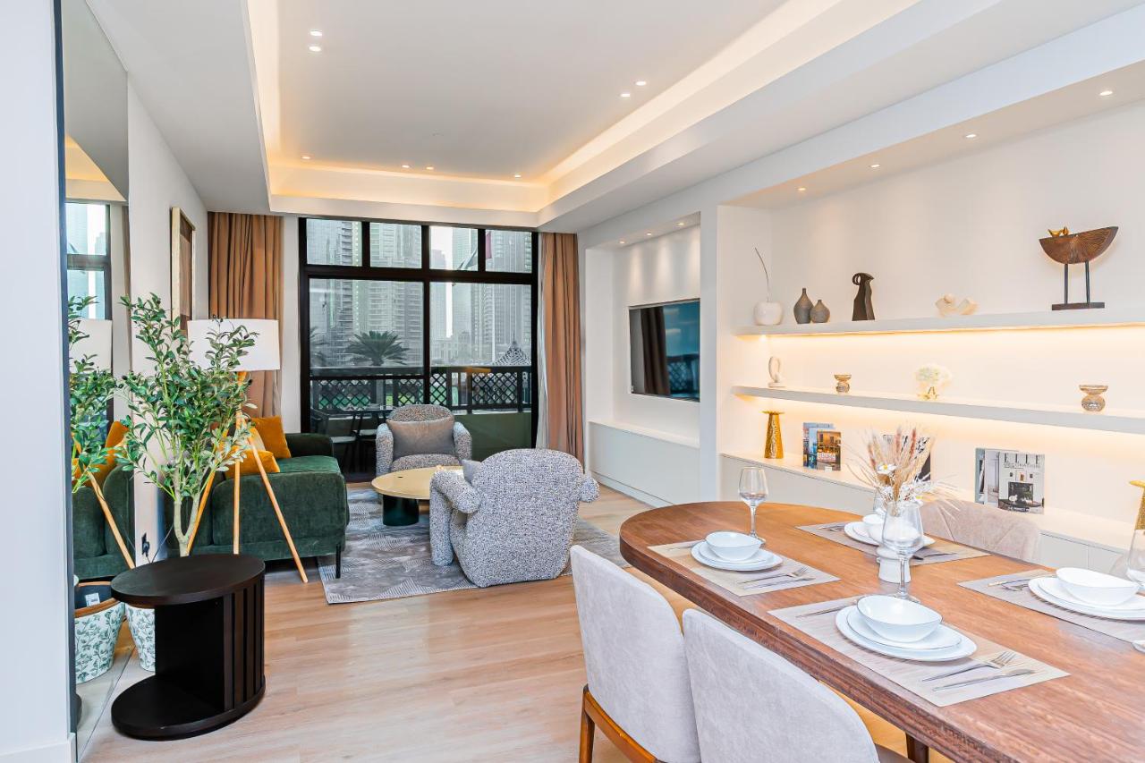 Escape24 Upgraded 1BR Al Bahar with Partial Burj & Fountain View - 5