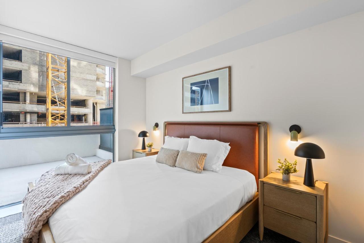 Modern Condo in Downtown Miami Near Bayside - 2