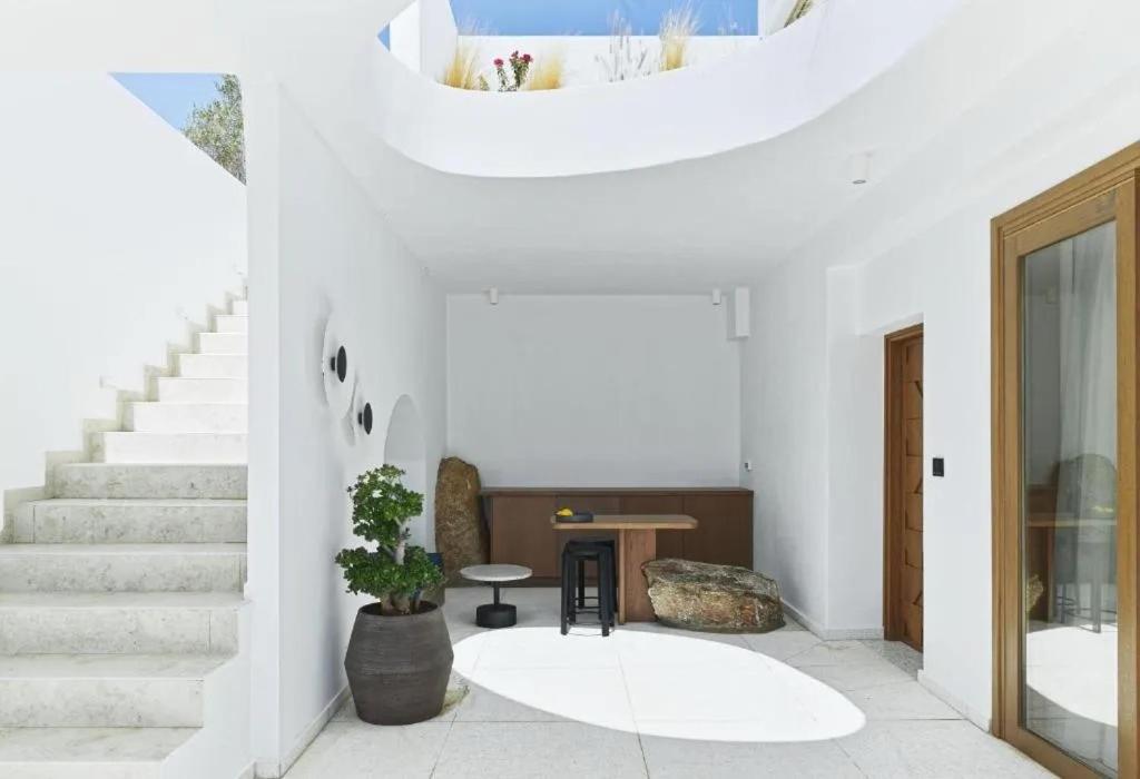 LYO II Boutique Suites - 3