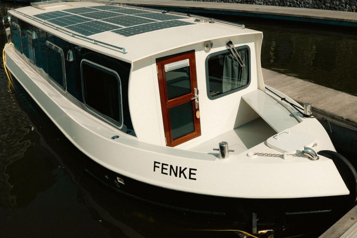 New houseboat center Amsterdam 'Fenke'