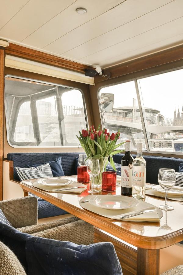 Authentic houseboat Amalia - 3