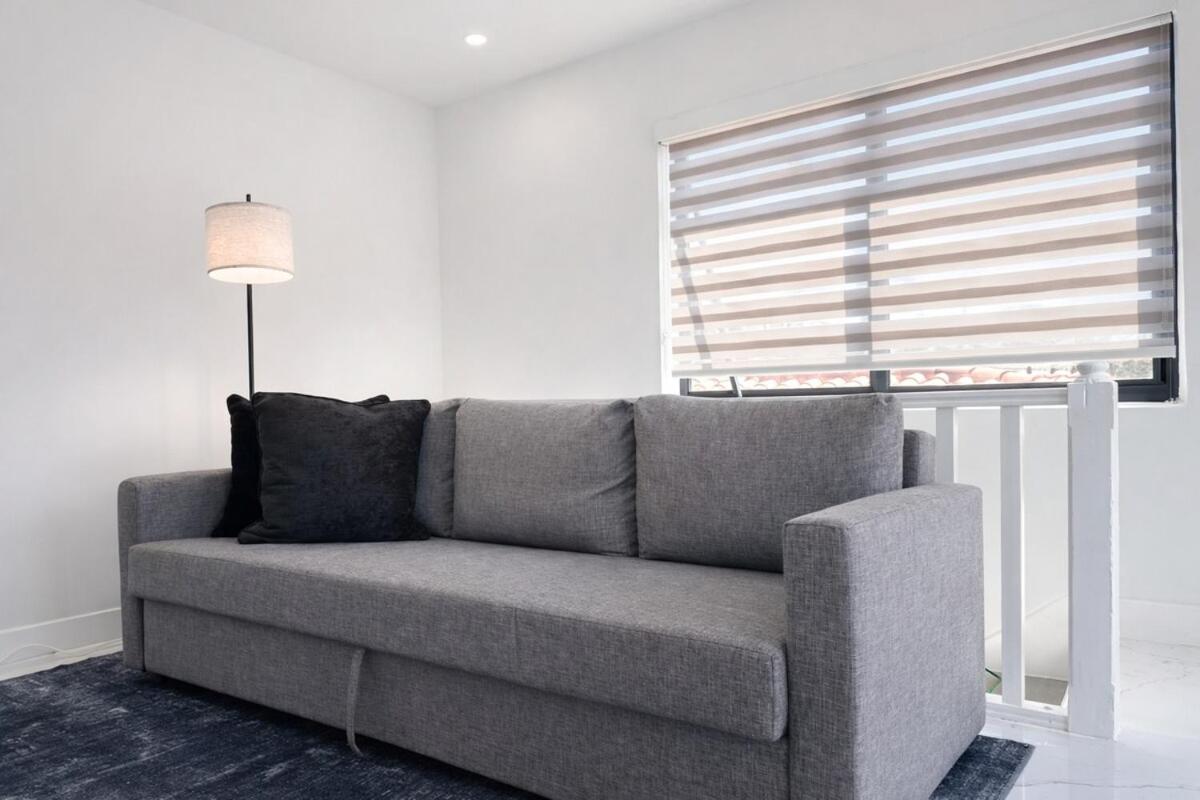 Luxury 1 King BR Retreat near Calle Ocho - 5