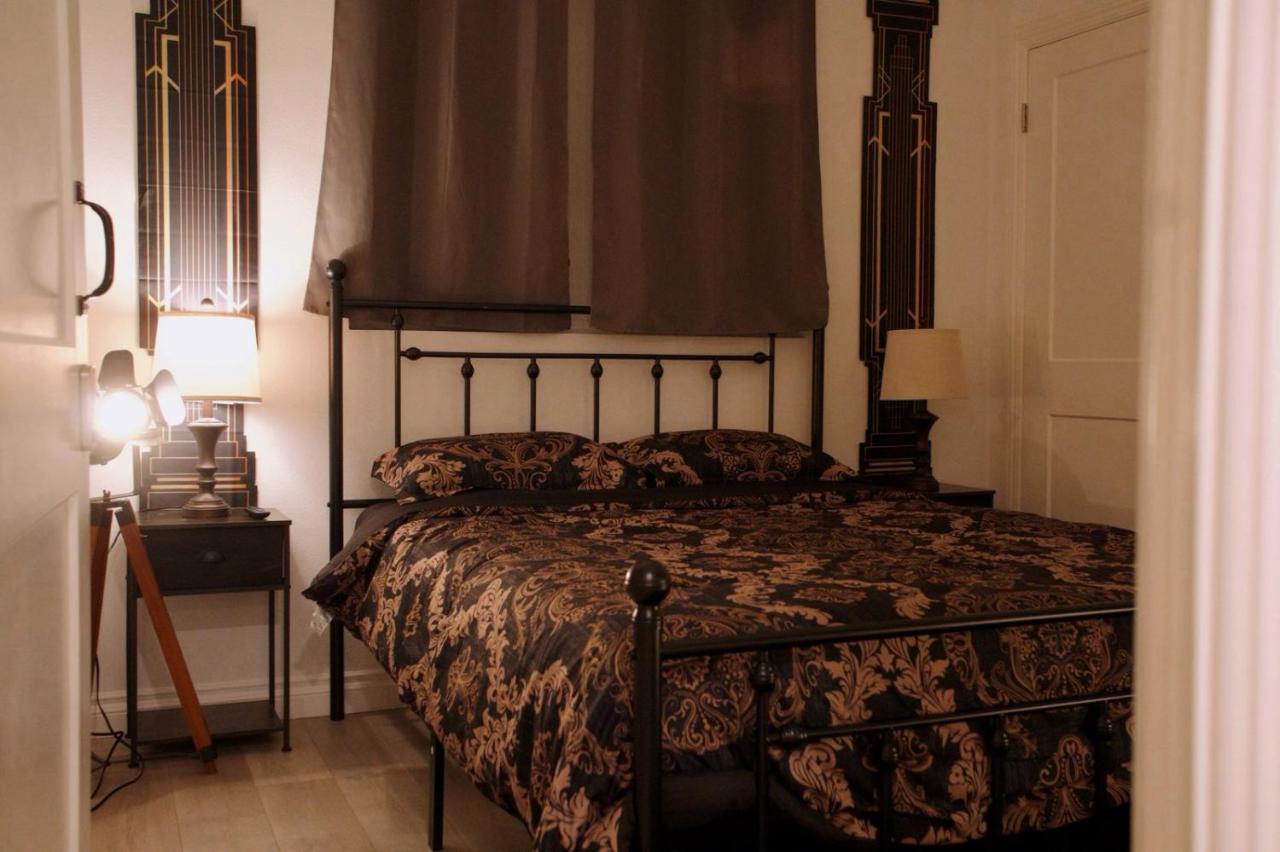 Themed Townhouse Retreat Near LAX and Sofi - 2