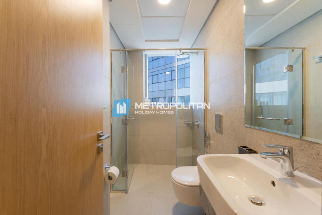 MCRE Modern 2BR Residence, Radiant Bay - 3
