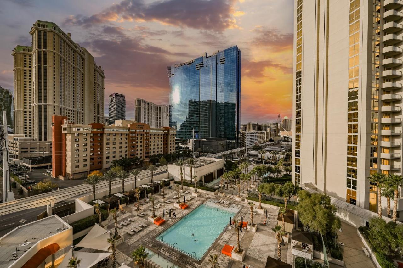 Strip View Suite at MGM Signature — photo 16
