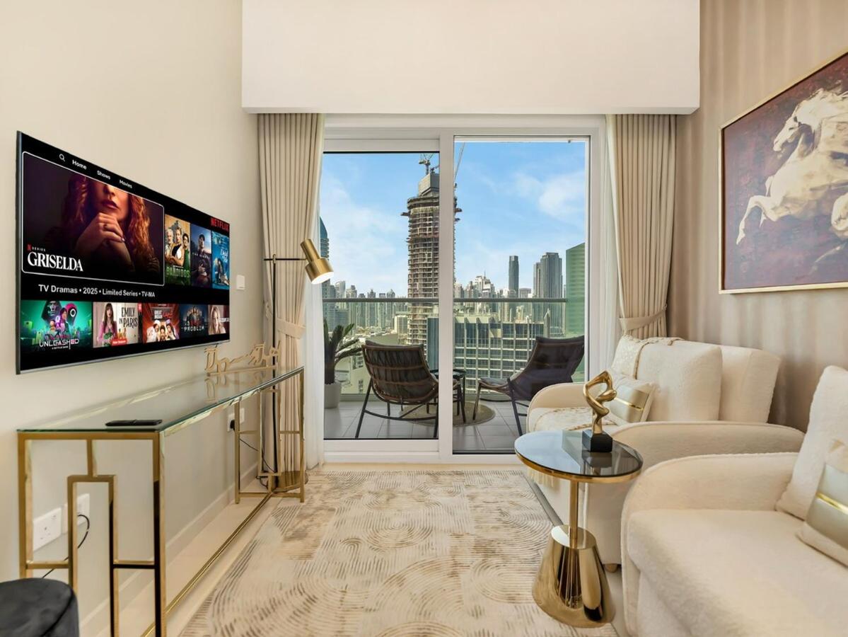 Chic 1BR With Burj Views And Near Dubai Mall - 2