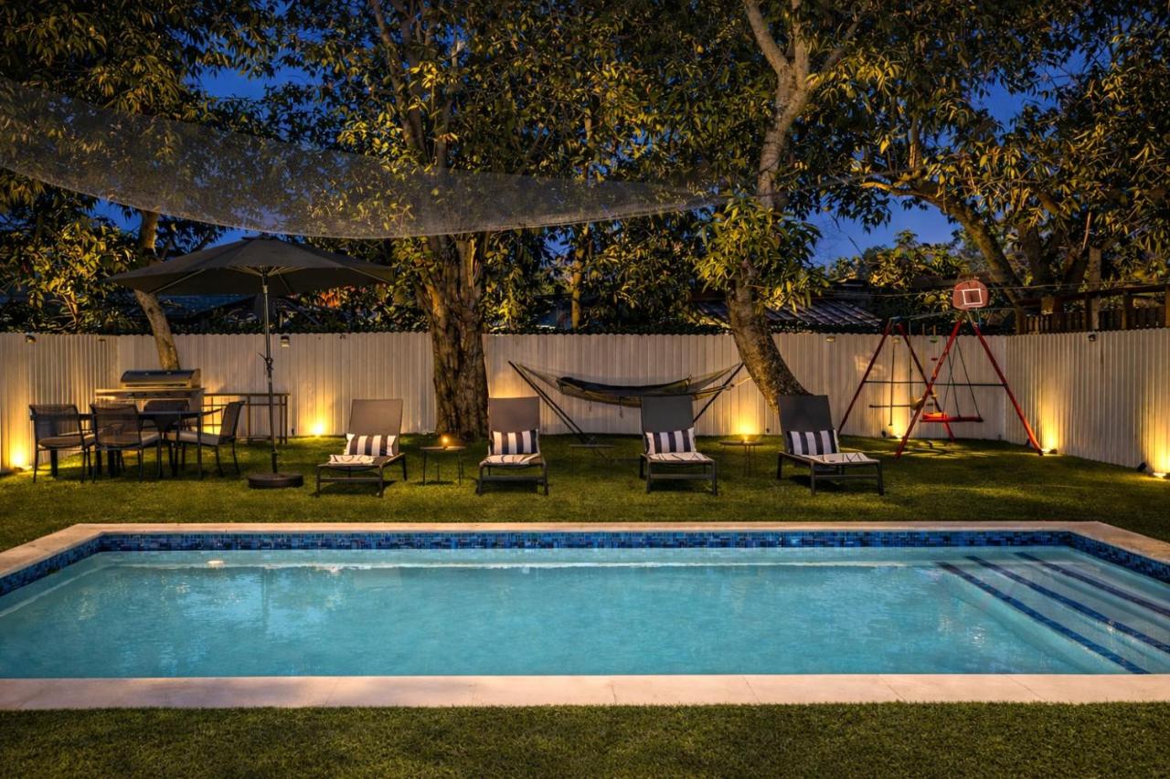 Luxury Miami Pool House Private Backyard Oasis Near Wynwood and Miami International Airport