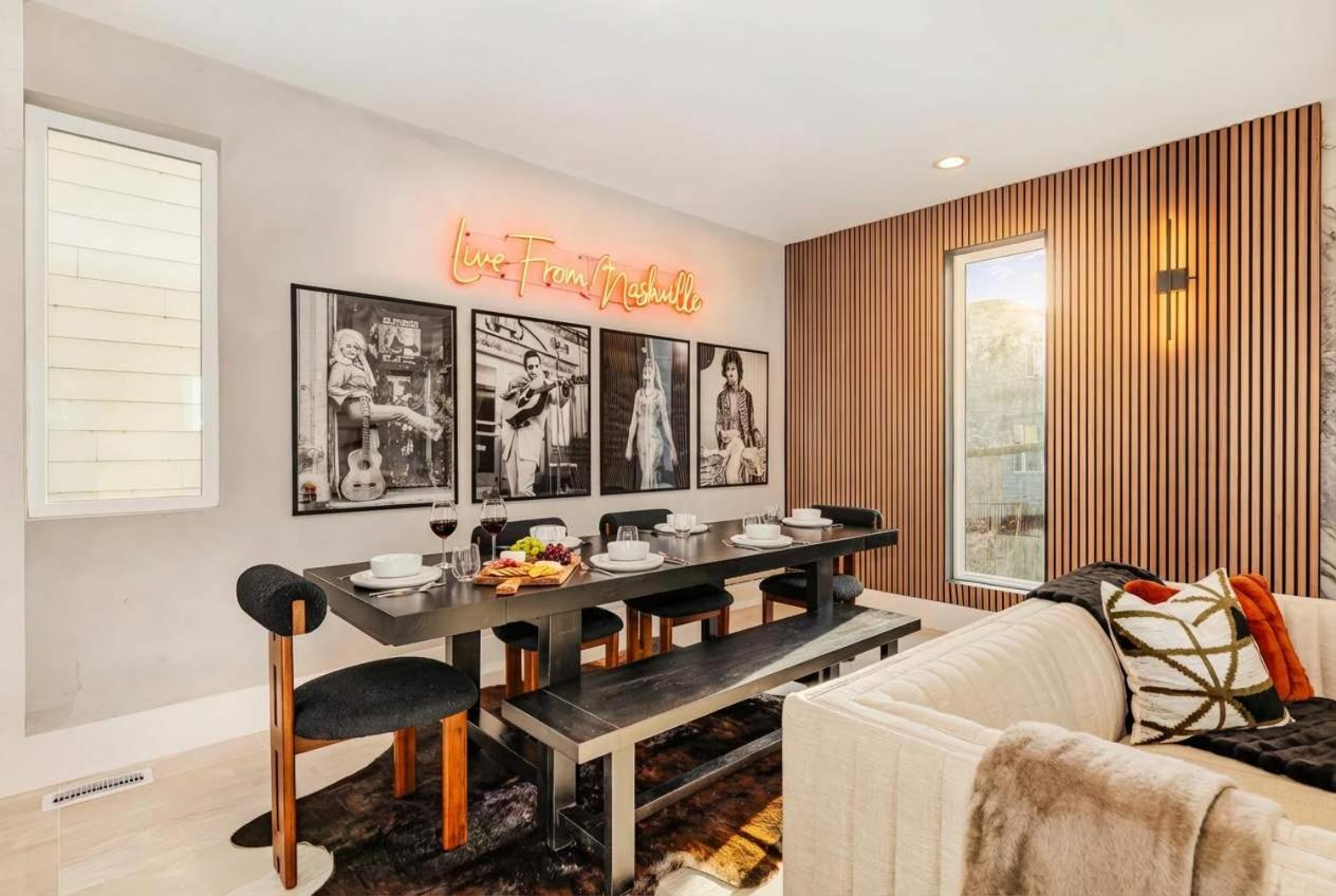 Elevator with Rooftop Hot Tub & Spacious Yard - 4