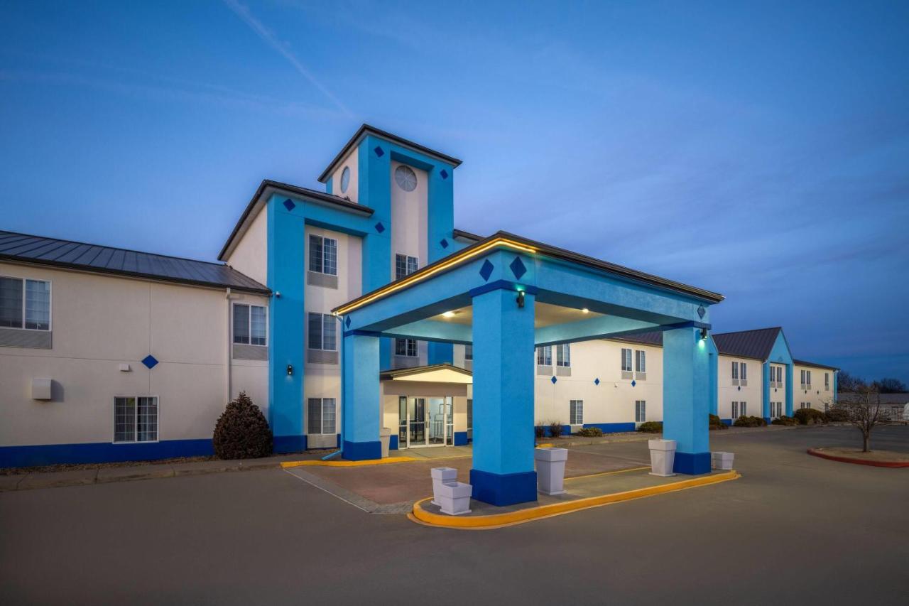 Days Inn — photo 9