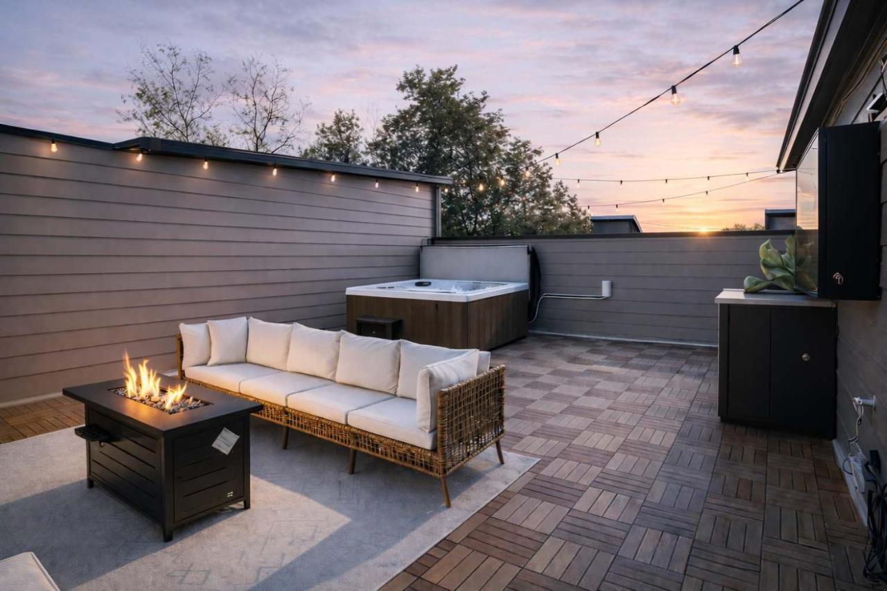 Nashville Getaway Rooftop Views & Modern Comfort - 5