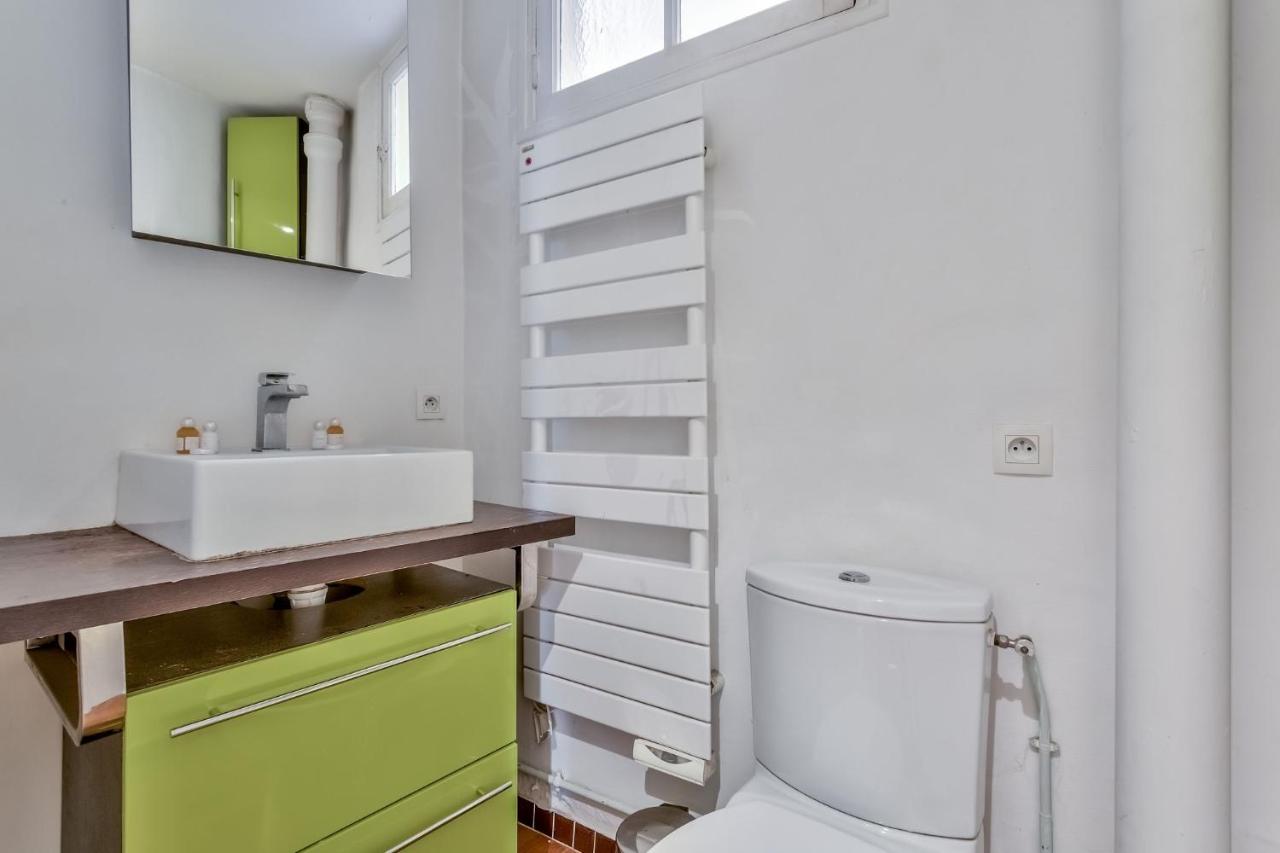 Charming Parisian Retreat in the Heart of the City - 3