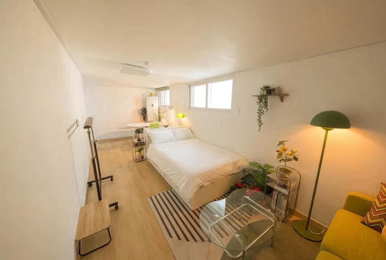#Open Deal #ZIGU Stay #Line 3 & Shinbundang area Near Garosugil Apgujeong Cheongdam Gangnam Itaewon #Airport bus nearby - 2