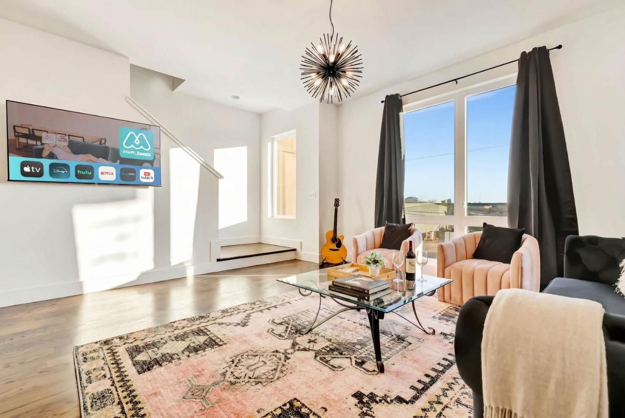 Downtown Nashville Hot Tub Game Room Karaoke - 2