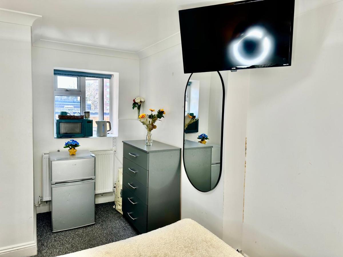 Madrid Double Room - 4