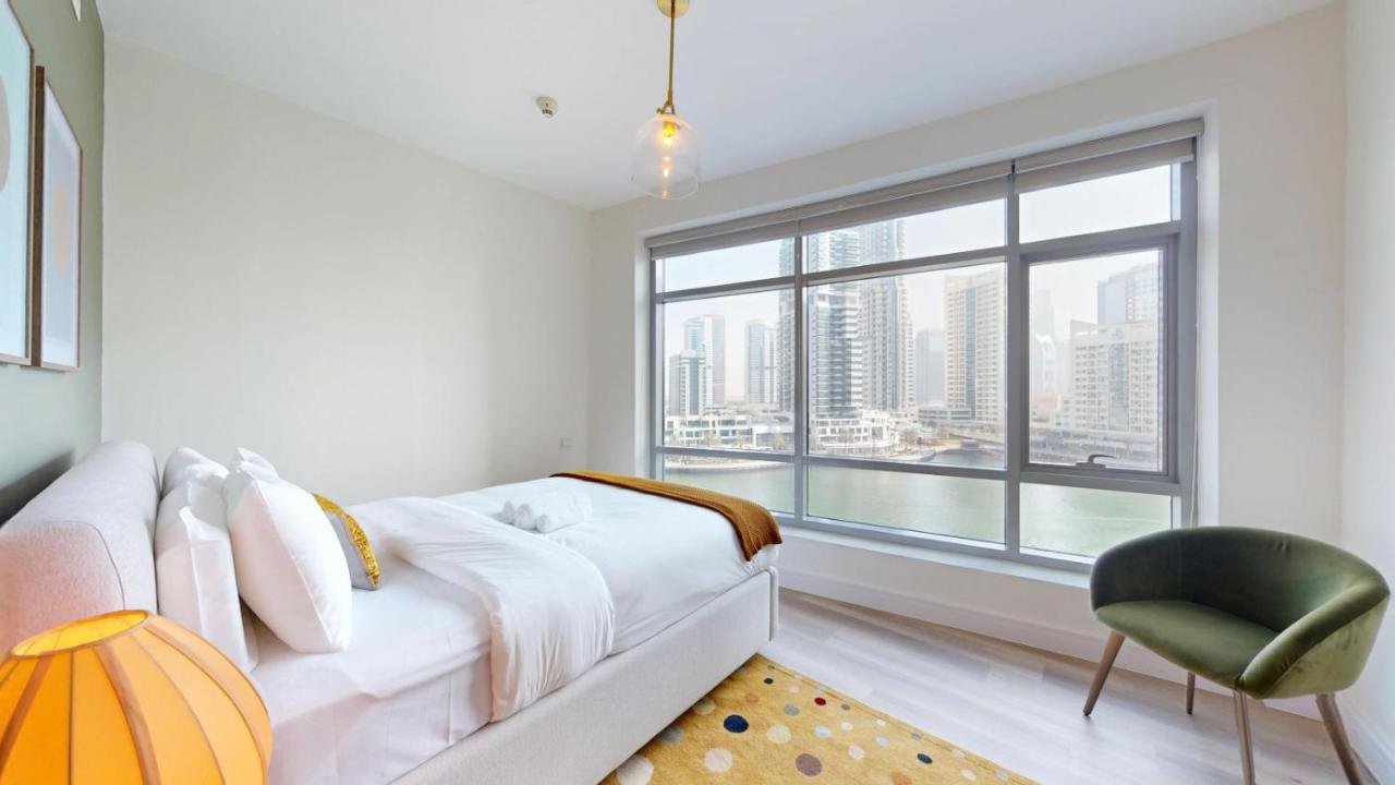 Vacationer Holiday Homes l Vibrant 2 Bed l City Skyline Views l Marina Walk - 2