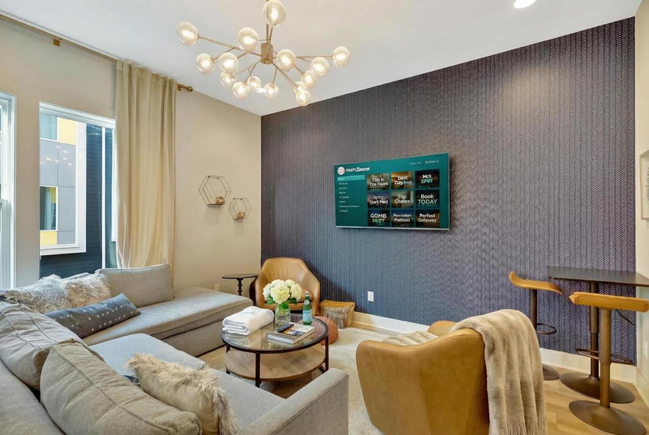 Rooftop Deck 2 Car Garage Near Downtown Nashville - 2