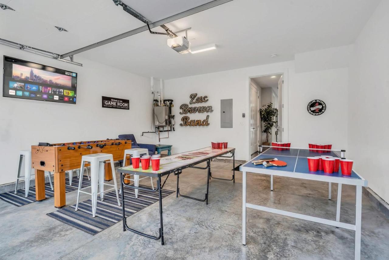 NEW Luxe 4BR 12 Beds - RoofDeck Views - Chefs Kitchen - 2