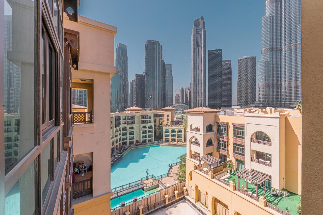 Escape24 Brand New Designer 2Bedroom with fully Burj Khalifa Views - 4