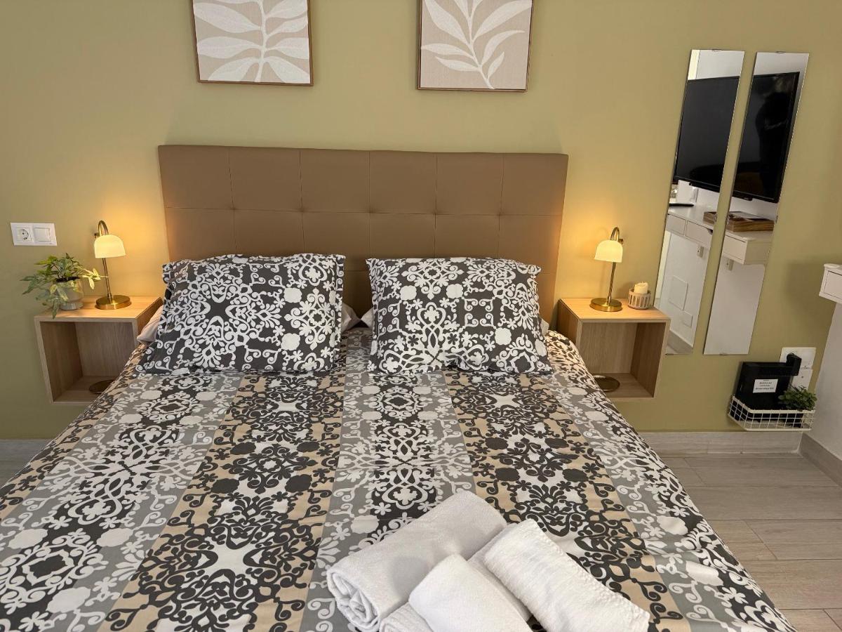 IMPECABLE ESTUDIO CON PARQUE ACUATICO - 2