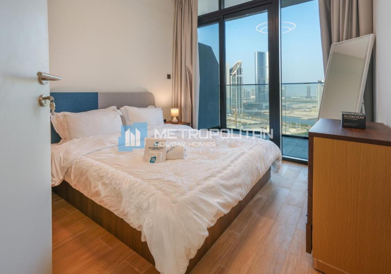 Modern 1BR with Balcony, Walk to Galleria, ADGM and Cleveland Clinic - 2