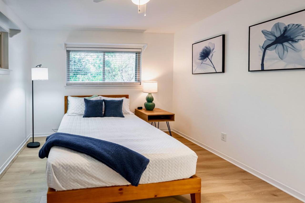 1 Mi to Campus! Creekside Austin Home with Game Room - 2