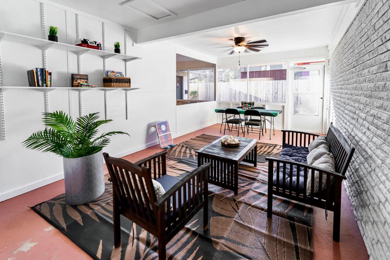 Walk to Campus Creekside Austin Duplex! - 4