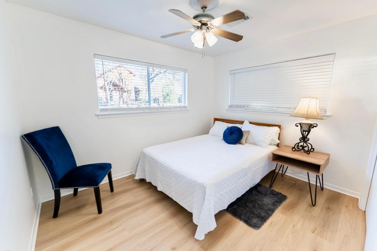 Walk to Campus Creekside Austin Duplex! - 2