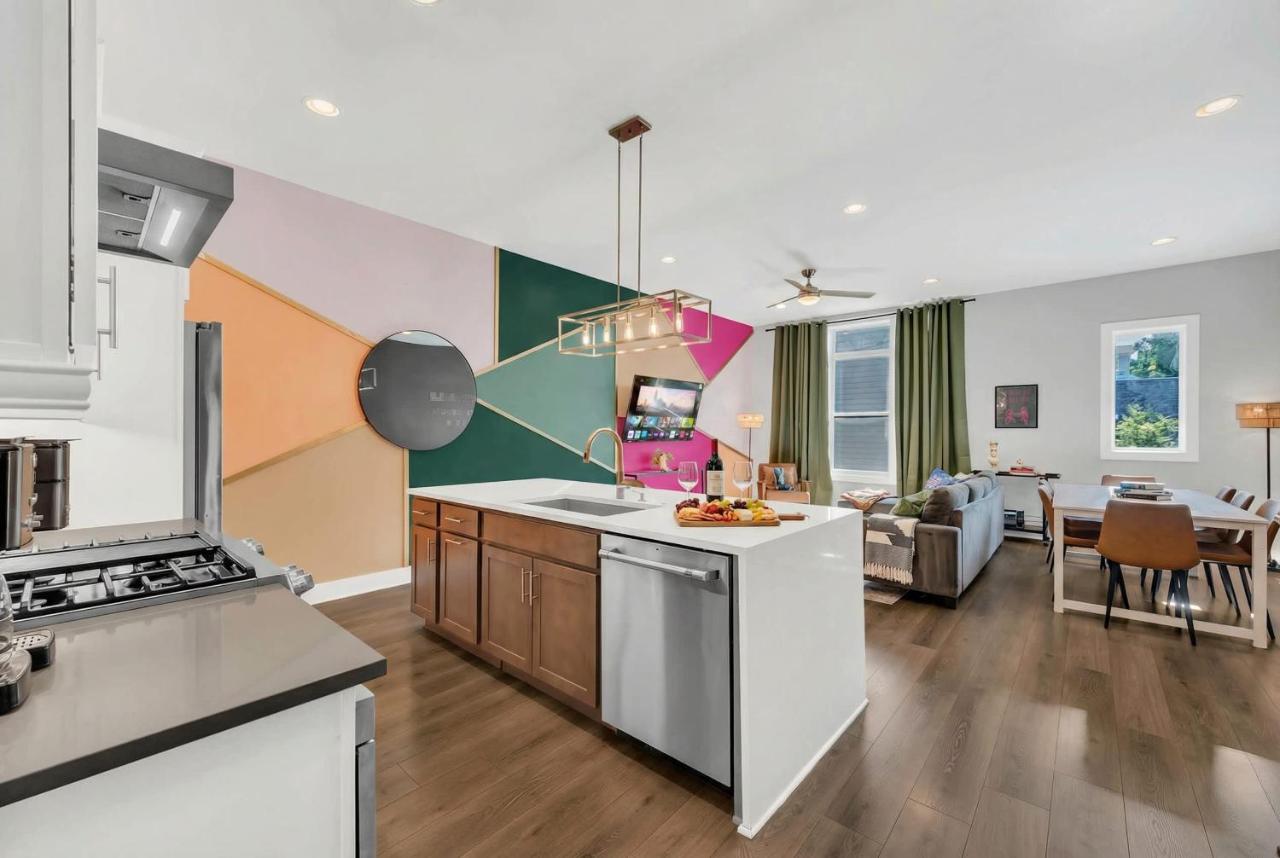 Close to DT Music City Rooftop Views Game Room - 5