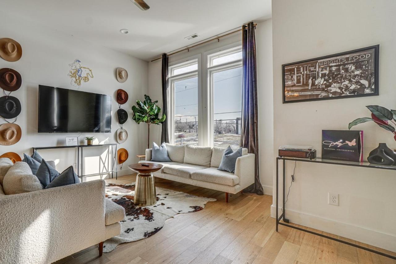 Rooftop Deck! Centrally Located Nashville Townhome - 3