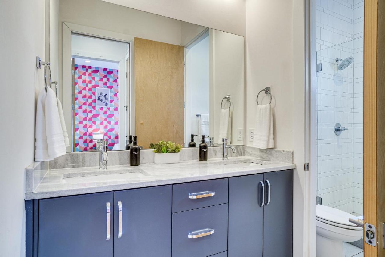 Rooftop Deck! Centrally Located Nashville Townhome - 2